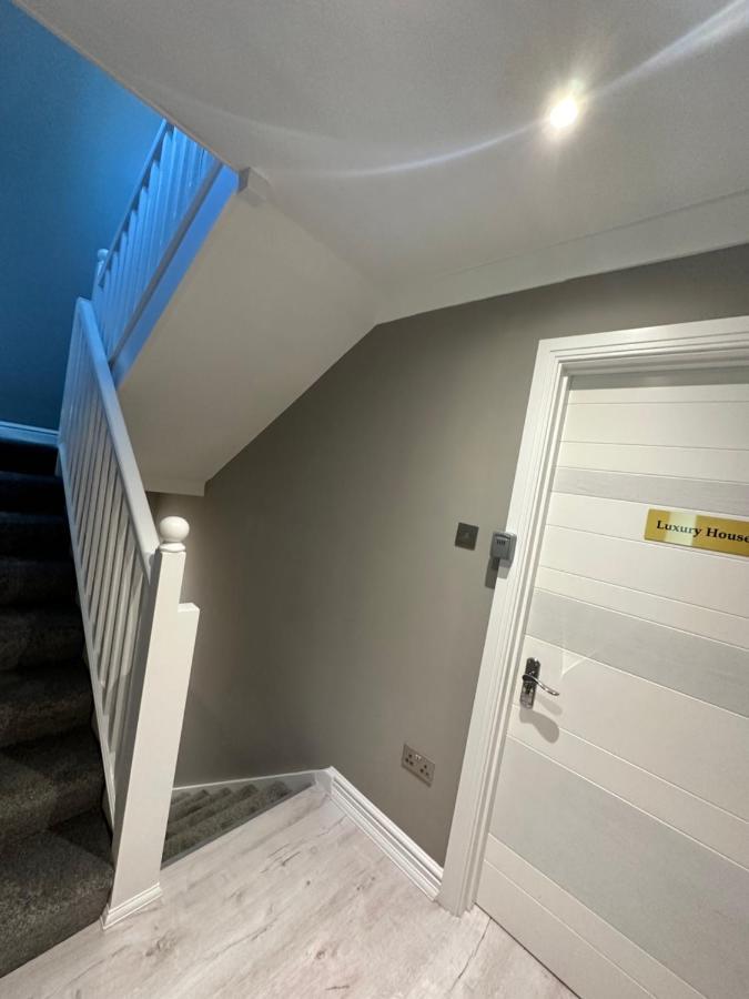 Luxury House Daire Greenford  Dış mekan fotoğraf