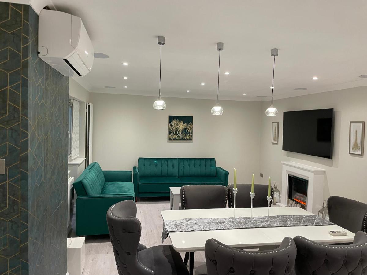 Luxury House Daire Greenford  Dış mekan fotoğraf