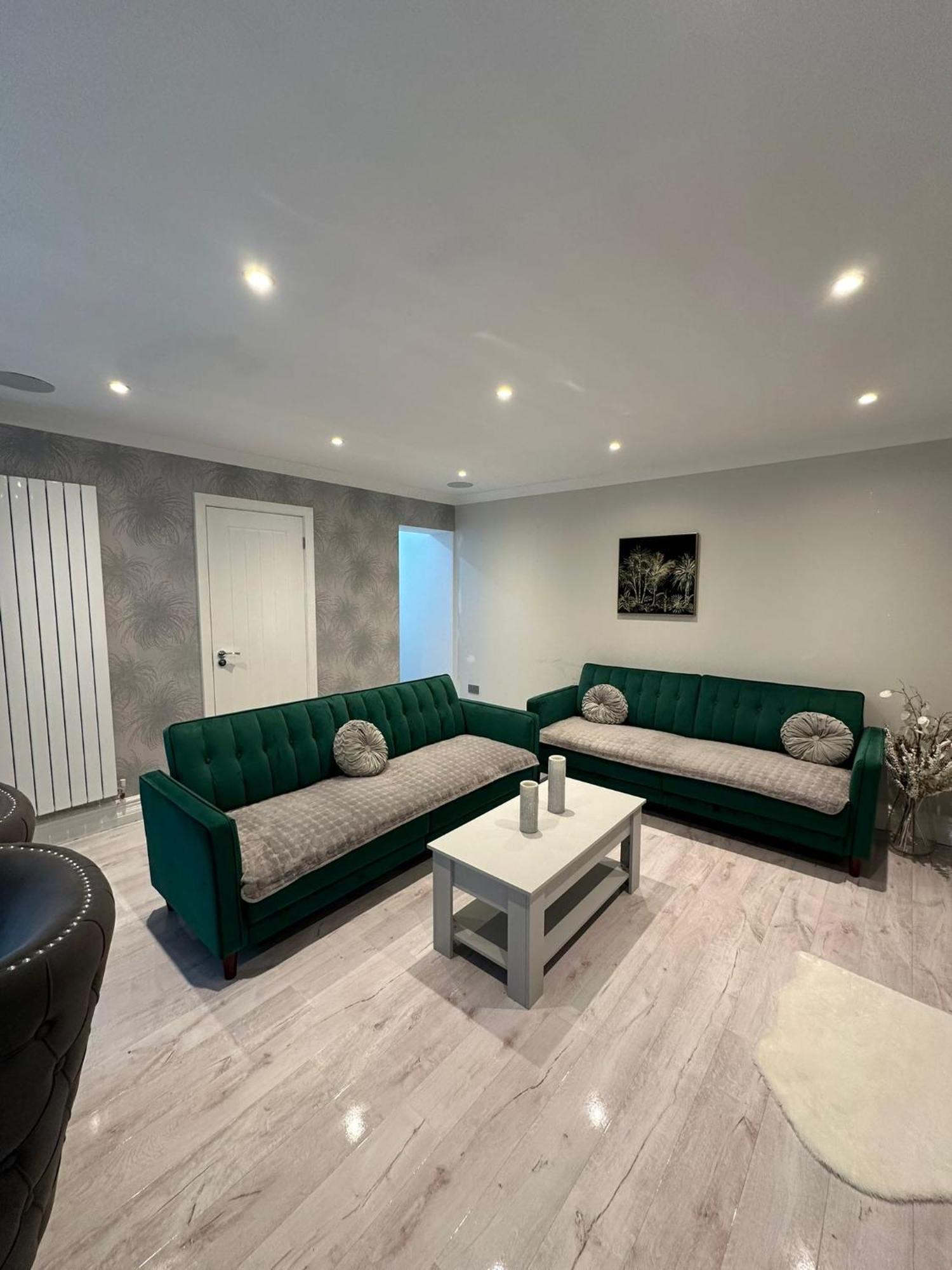 Luxury House Daire Greenford  Dış mekan fotoğraf