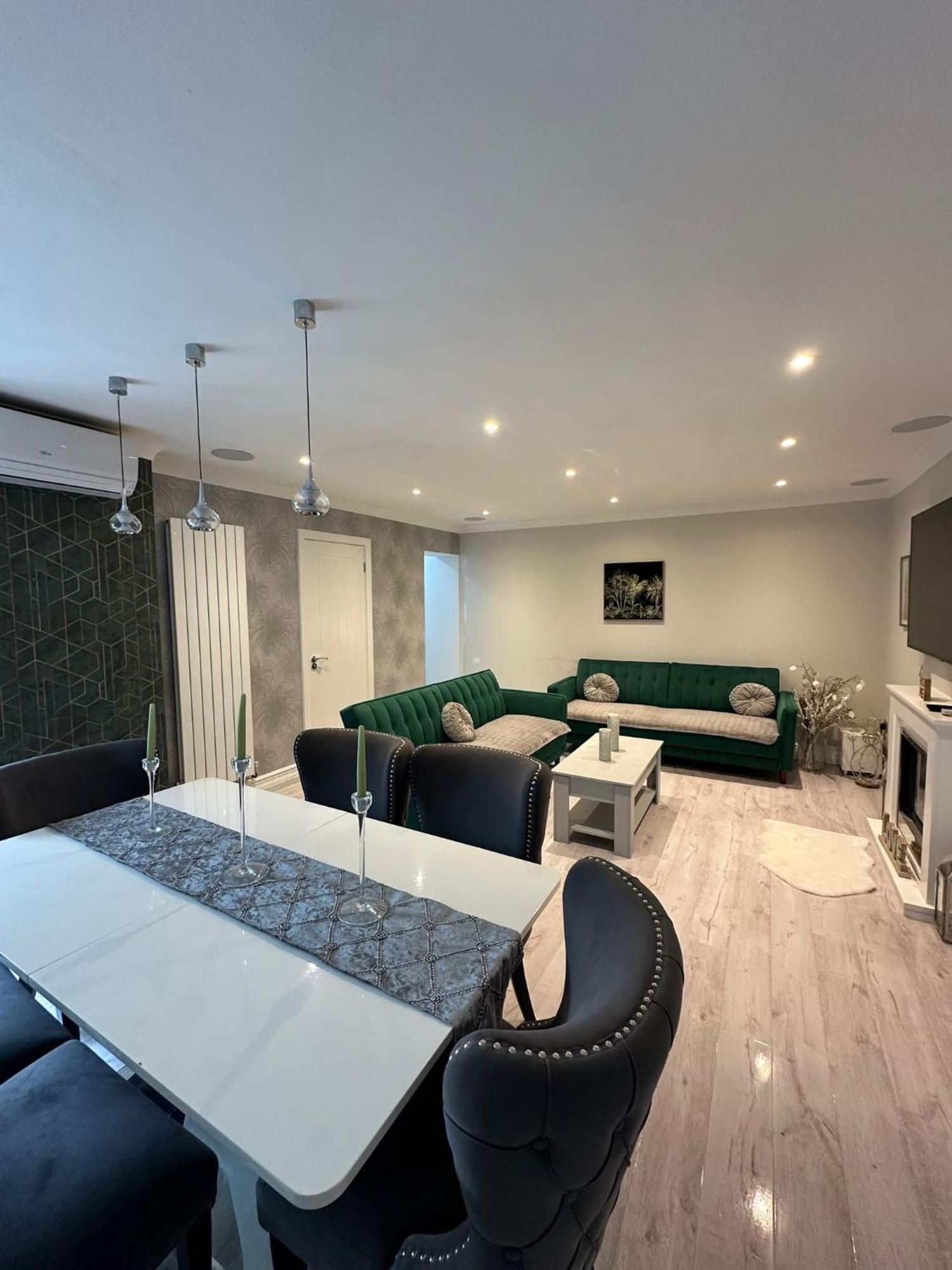 Luxury House Daire Greenford  Dış mekan fotoğraf