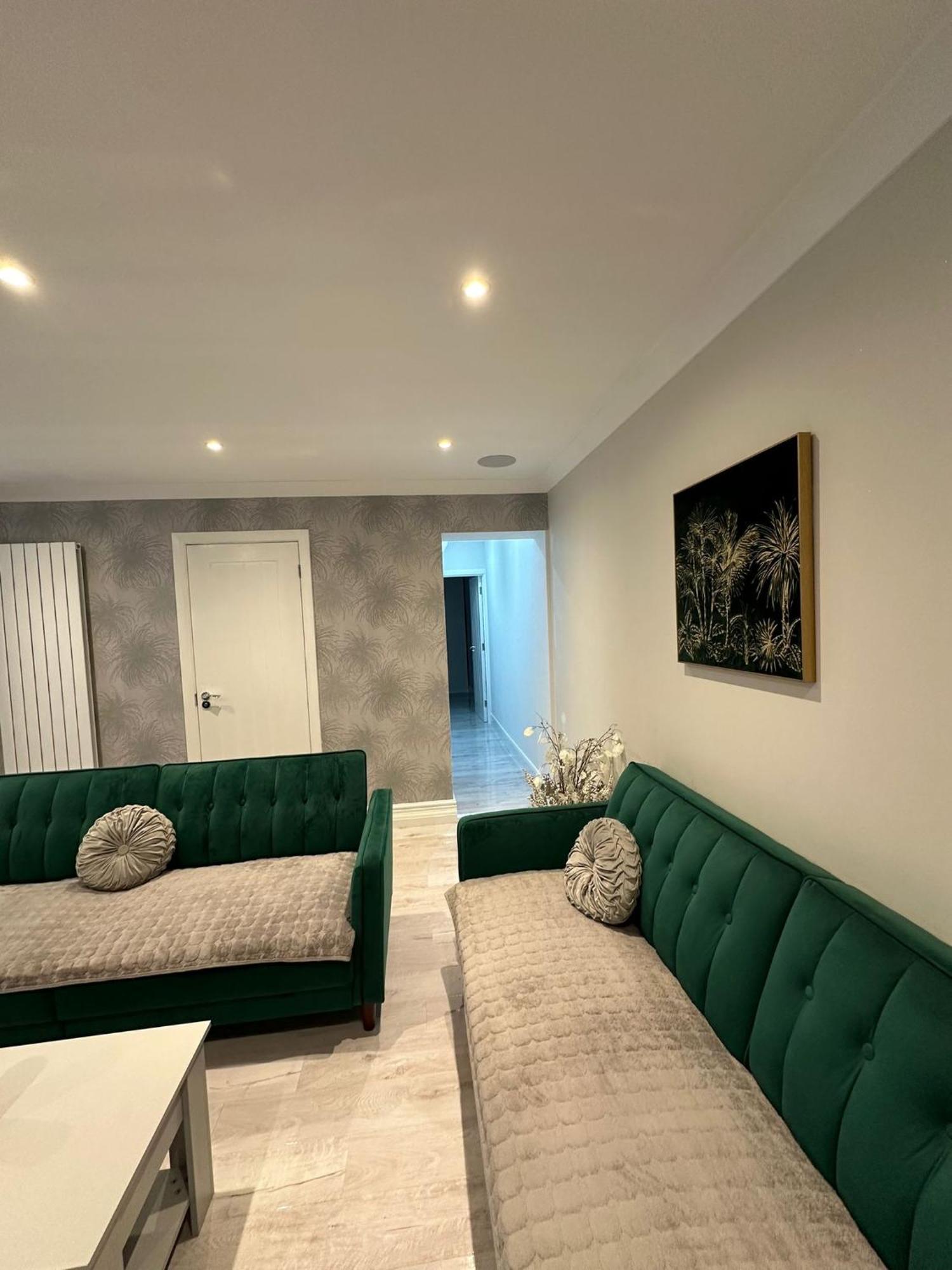 Luxury House Daire Greenford  Dış mekan fotoğraf